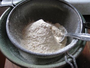 The making of garlic powder