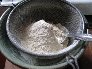 garlic powder bowl The making of garlic powder